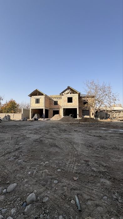 Уй сотилади. 95000$