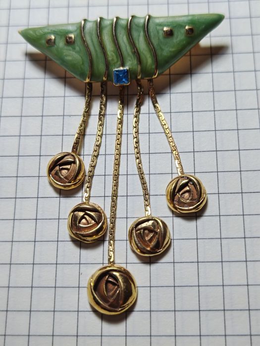 Брошка советских времён.