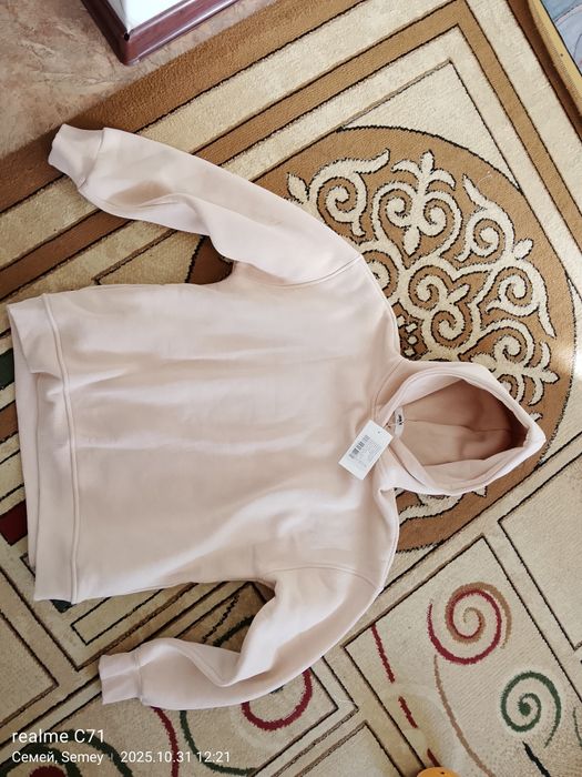 Продам женскую спортивку