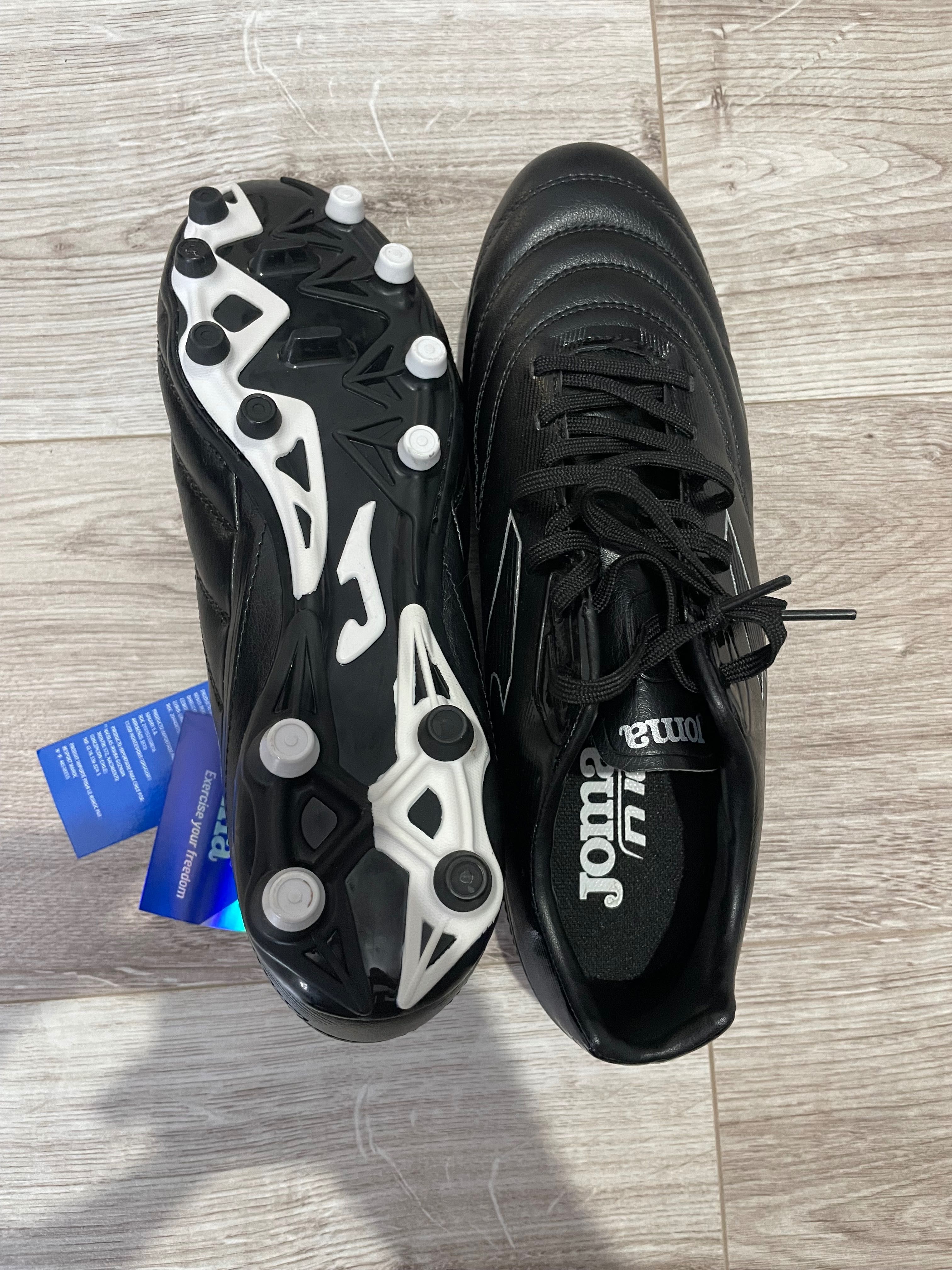 Футболни обувки / Бутонки JOMA 40.5