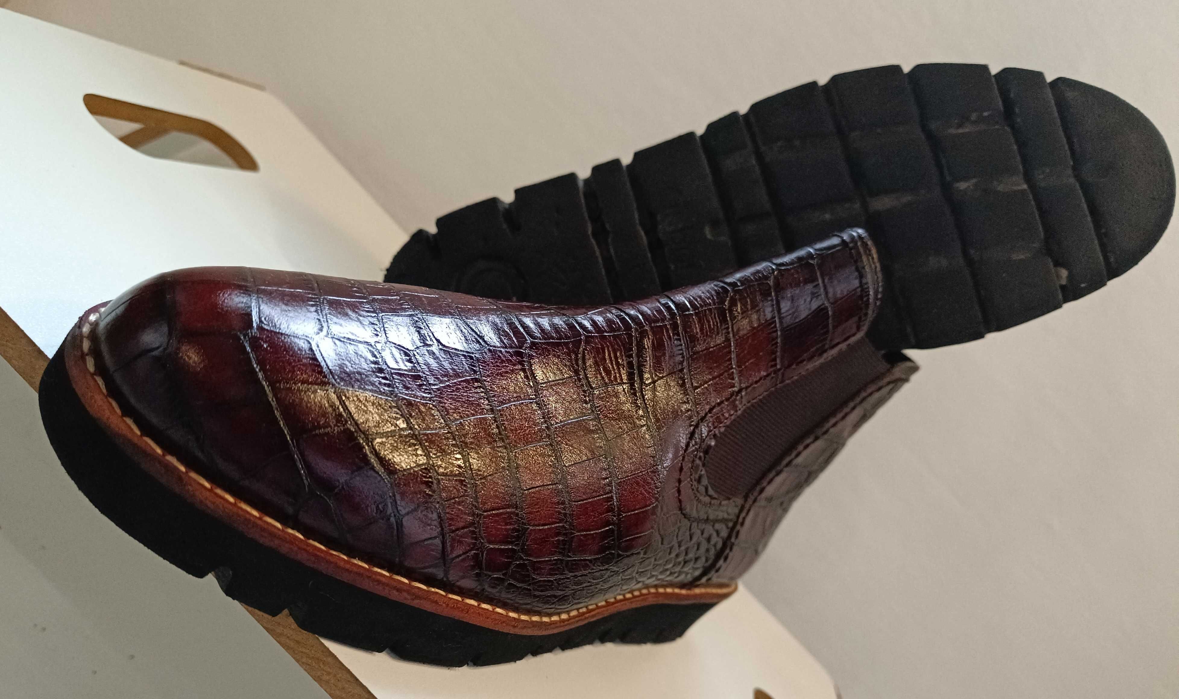 Ghete chelsea plain toe Lavoratione Artigianale piele naturala embosat
