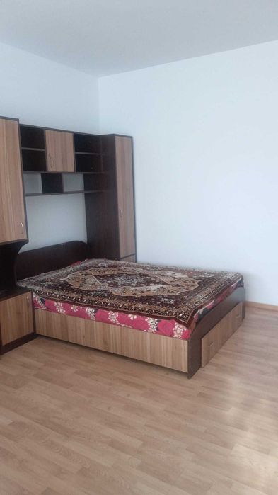 Inchiriere garsoniera  cartier 23 August metrou Republica