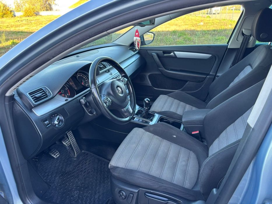 VW Passat Alltrack  2013 LED
