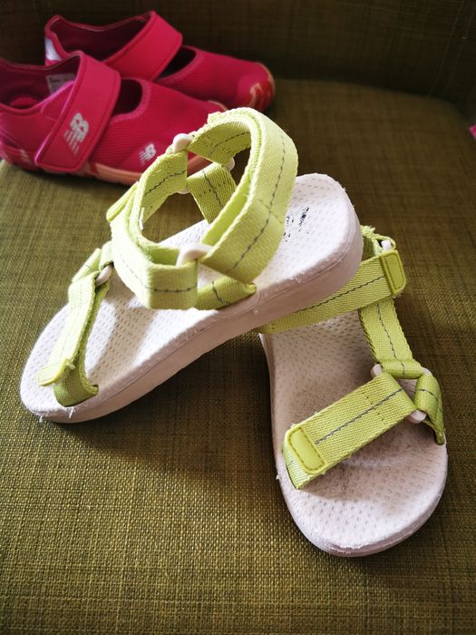 Sandale Zara fete/baieti marimea 27, aprox 17.8 cm