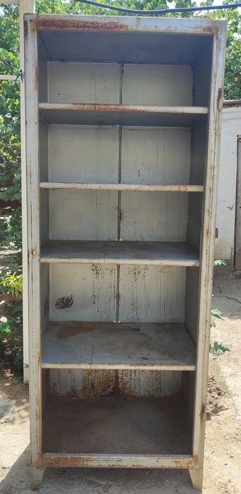 Продам шкаф металлический