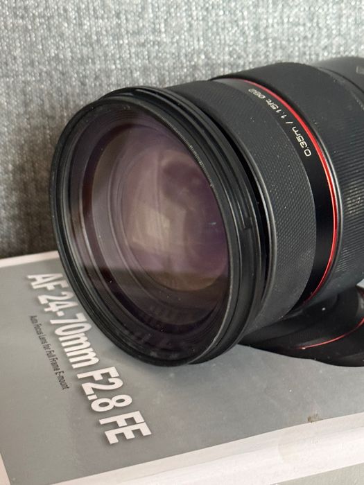 Обектив Samyang 24-70mm/2.8