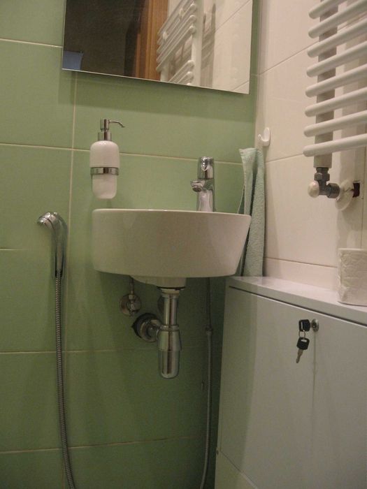 Дава се под наем Тристаен апартамент в София, Център - 91 кв.м за 750 € - Снимка #16