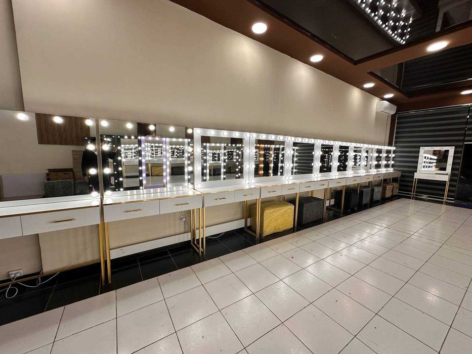 Лед зеркало для салонов