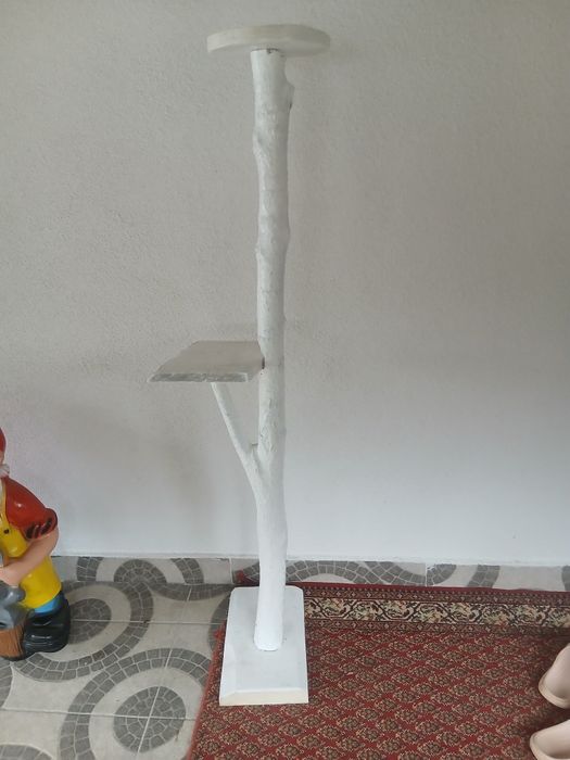 Scaune de lemn de vânzare mai multe detalii la nr de telefon