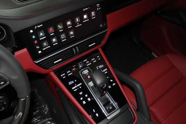 Porsche Cayenne Coupe SportChrono ZERO KM 2024