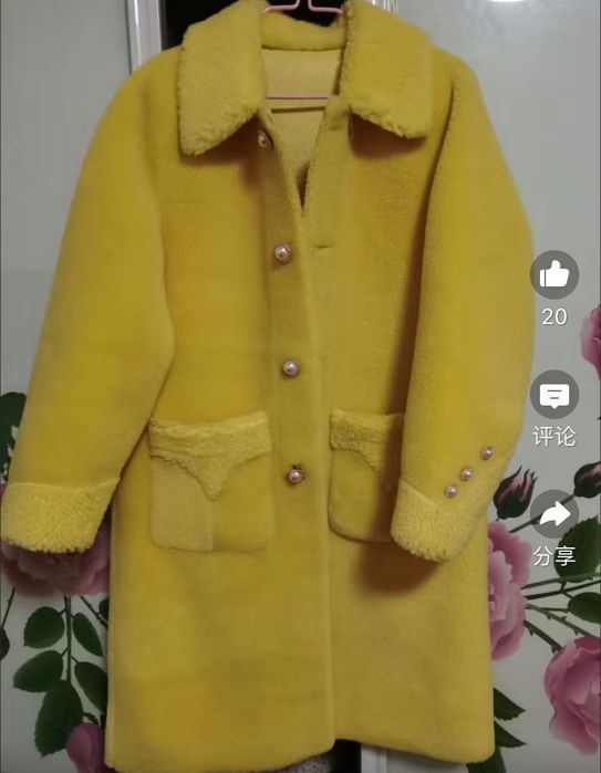 Продам верхнюю одежду