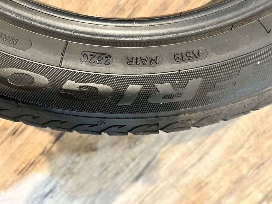 Set 4 anvelope IARNA Debica 195/55 R16