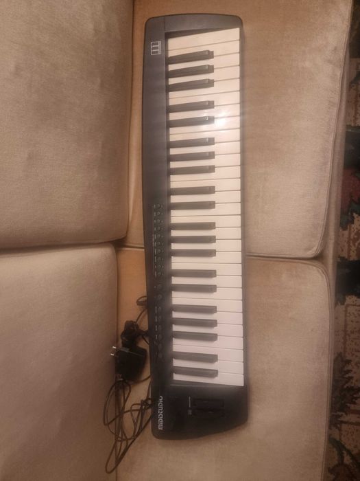 clapa midi midstudio cu adaptor midi la usb c si usb a