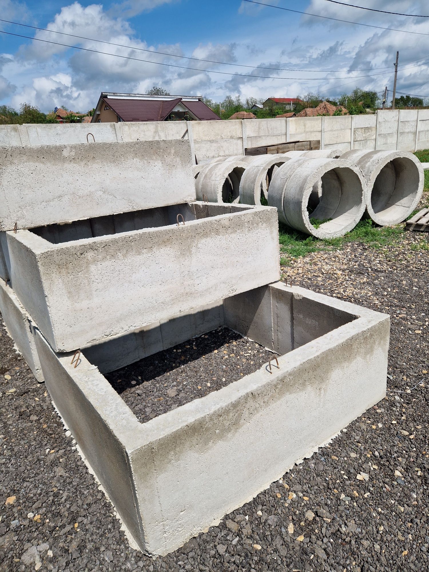 Tuburi de beton / inele / oale fântână