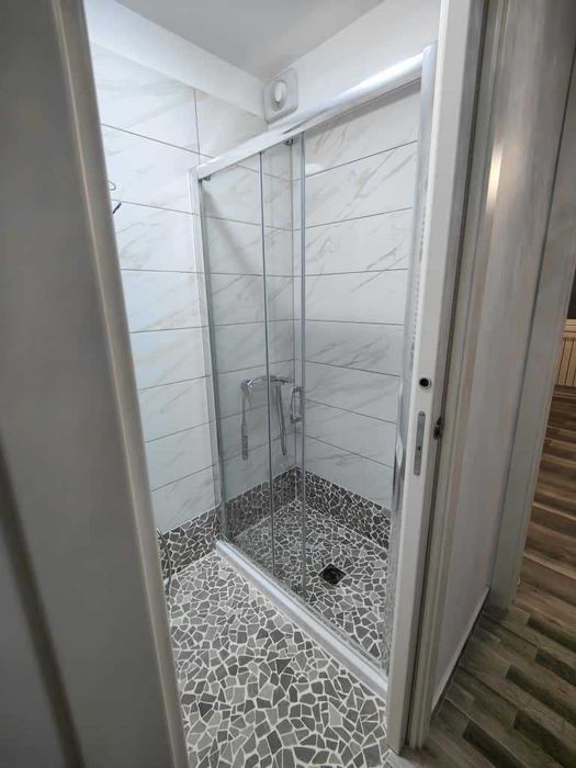 De vanzare Garsoniera Lacramioarei