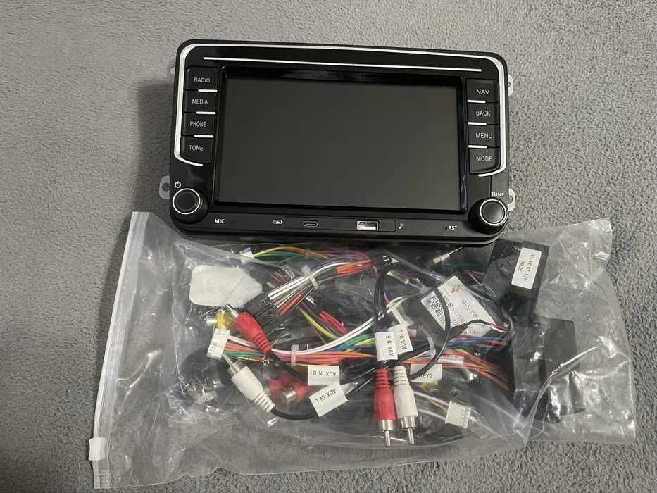 Navigatie 2GB Carplay VW Golf Passat cc Touran Tiguan Polo Tiguan T5