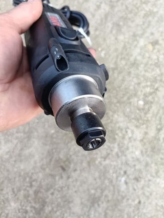 Vând freza AMB 1050