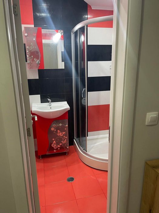 Продавам двустаен обзаведен апартамнент гр.Свиленград 82кв.м