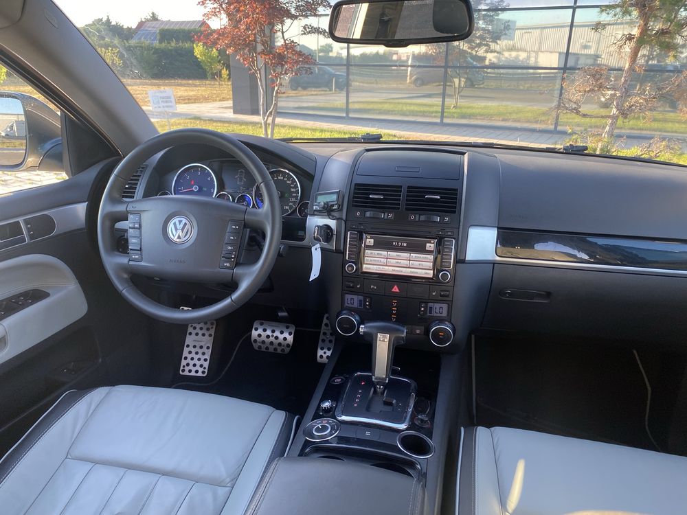 Vw touareg 3.0 TDI 240cp model individual