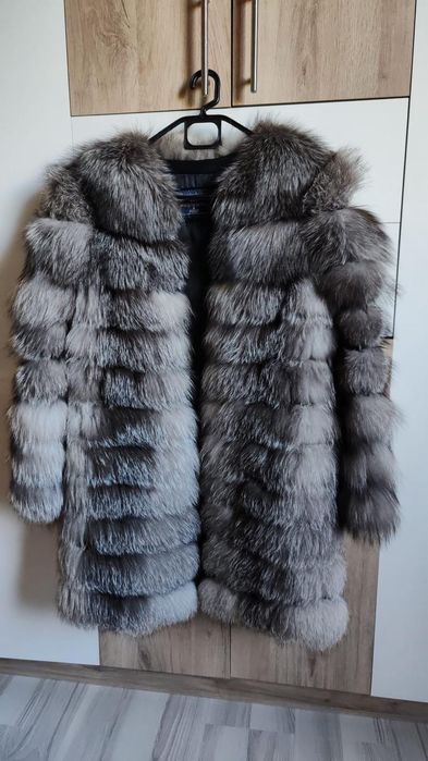 LA JUMATATE DE PRET,Haina de blana ,VANZARE RAPIDA ,noua,,fără etich