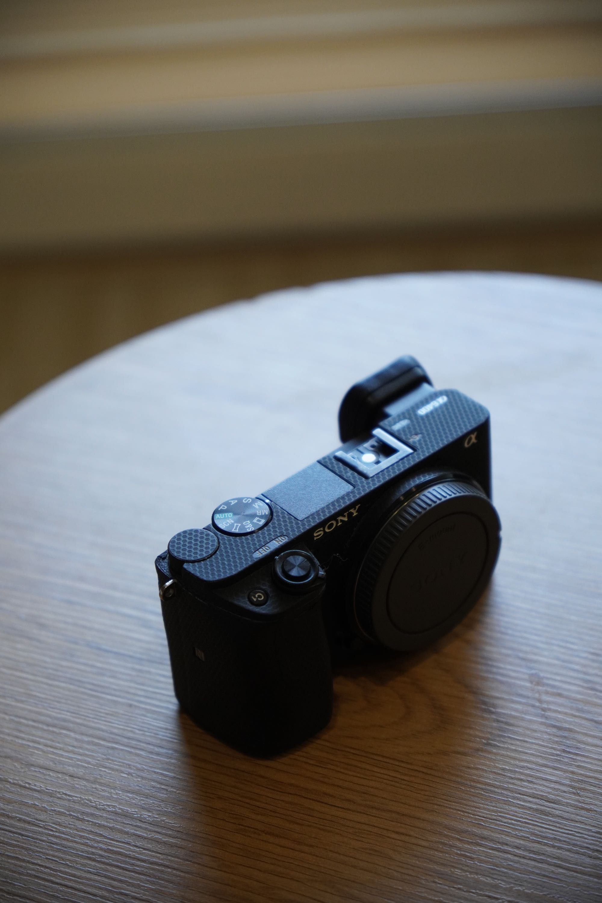 Sony A6400 с обектив Sony 18-105mm F4 G OSS + аксесоари - комплект