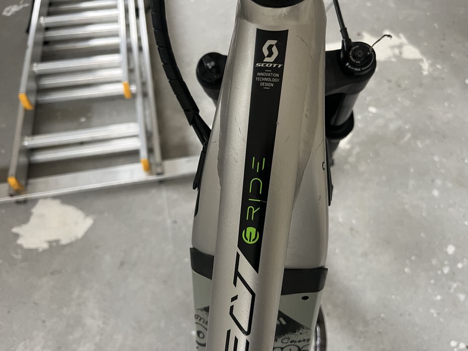 Електрически велосипед Scott