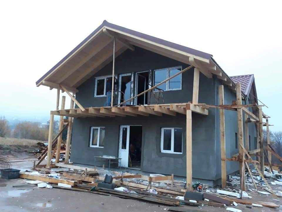 Construim case și cabane din lemn