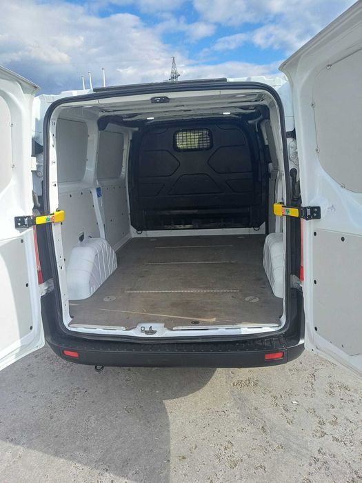 Ford Transit Custom, An 2019, 2.0 cmc, 120000 km, înmatriculat recent