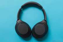 Căşti cu anulare digitală a zgomotului SONY WH-1000XM4