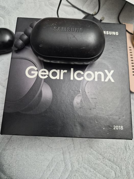 Наушники беспроводные Samsung Gear Iconx ,черные