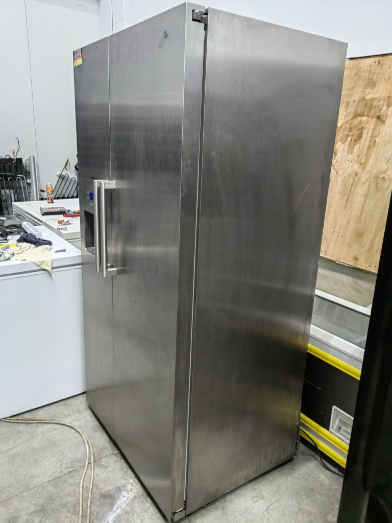 Хладилник Siemens KA58NP90