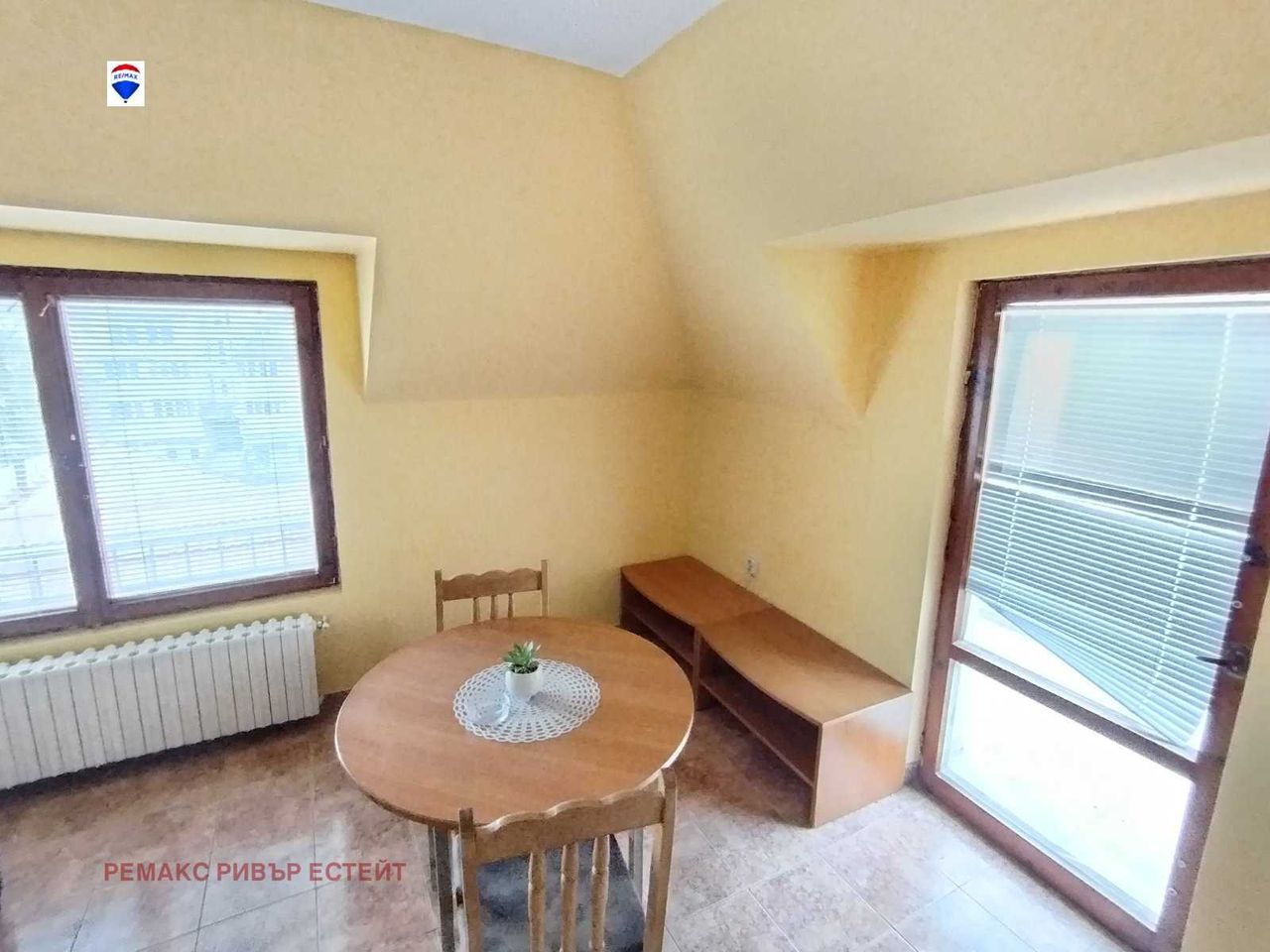 Дава се под наем Ателие в Русе, Хъшове - 33 кв.м за 178.5 € - Снимка #2