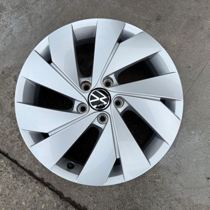 Jante Belmont Vw Golf 8 Passat Caddy Jetta Touran Eos 5x112 - 17"