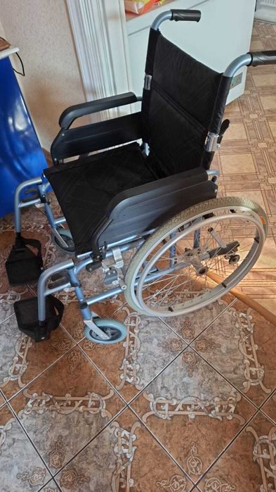 продаю  инвалидную коляску в Атырау в хорошем состоянии, самовывоз