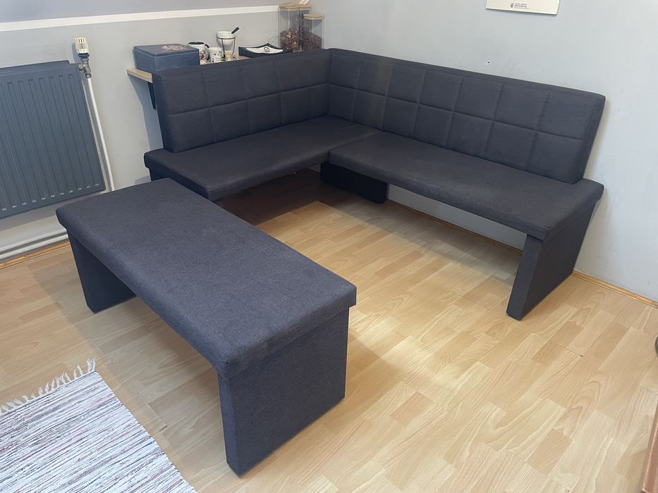 Coltar bucatarie,masa si banca