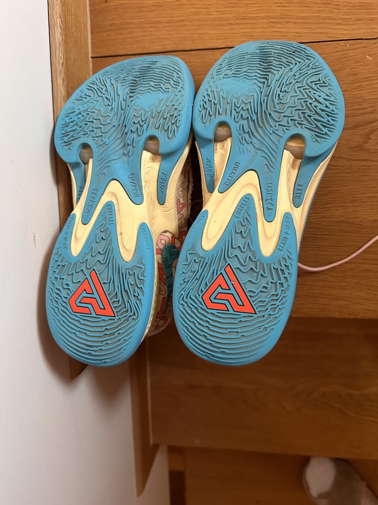 Маратонки    Nike