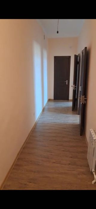 Uy sotiladi 3 xonali