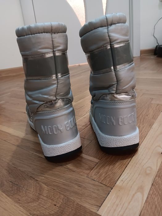 детски ботуши moonboot + crocs