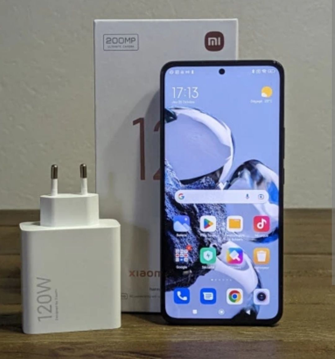 Xiaomi 12T Pro 12+4gb-16 RAM HARMAN KARDON Нов