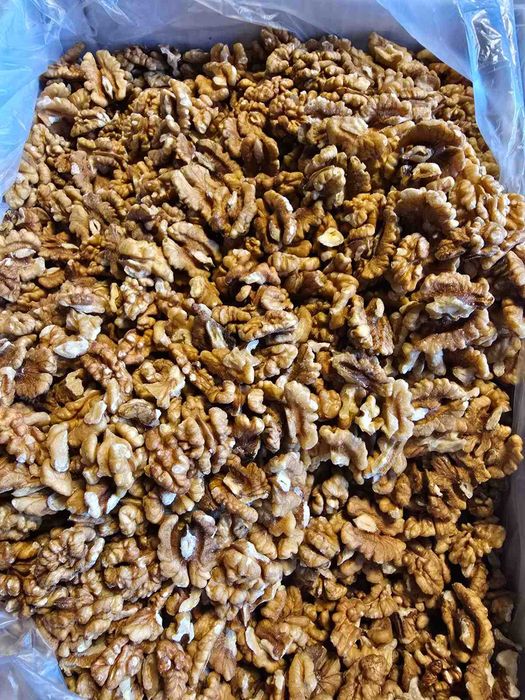 Орехови ядки Микс: Реколта 2025 | Орехи на Едро