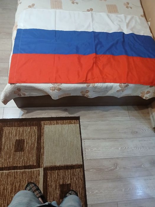 Продавам знамена