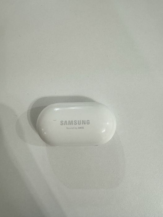 Наушники buds от samsung