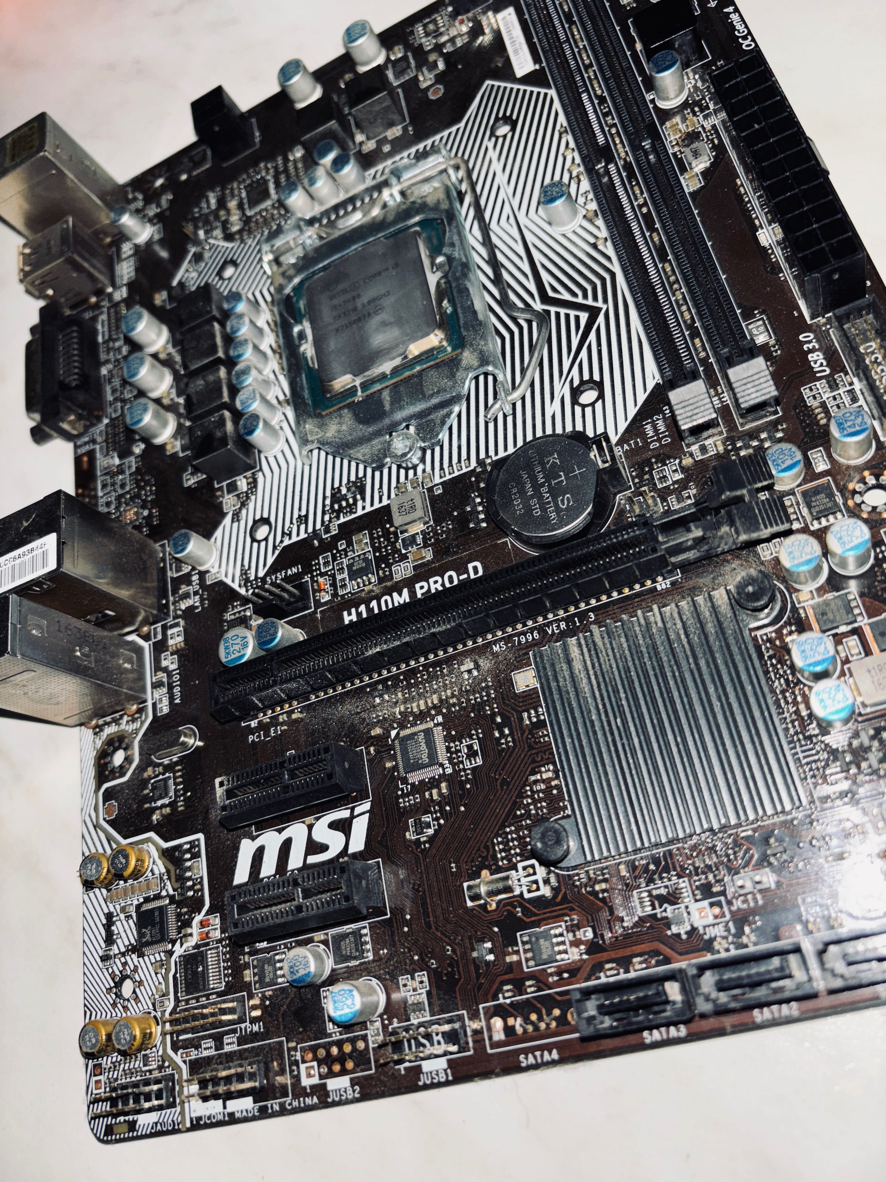 Vand kit procesor intel i5 7400 cu placa de baza MSI H110M Pro-D