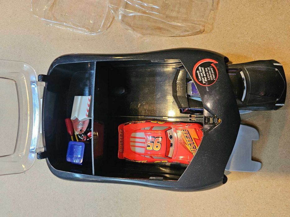 Дисни Колите - Гараж /куфарче/ с изстрелвачка