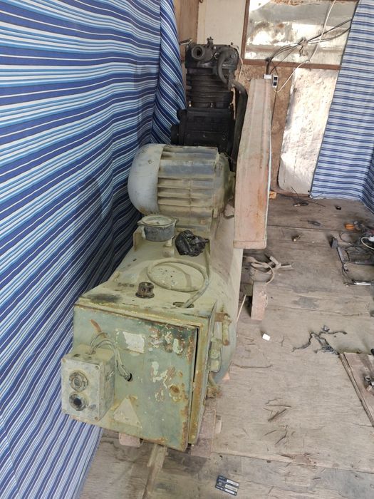 Компрессор сотилади