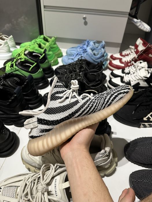 yeezy zebra 43 cutie