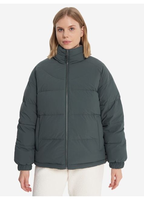 Продам зимнюю куртку новая