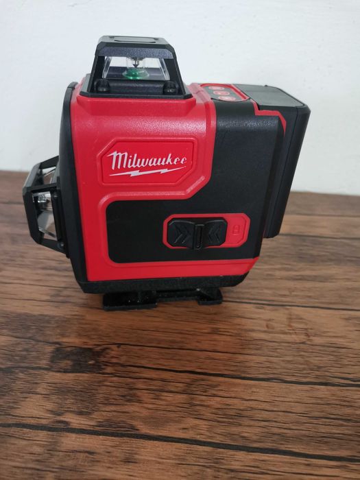 Nivela laser cu 16 linii, acumulator și telecomanda