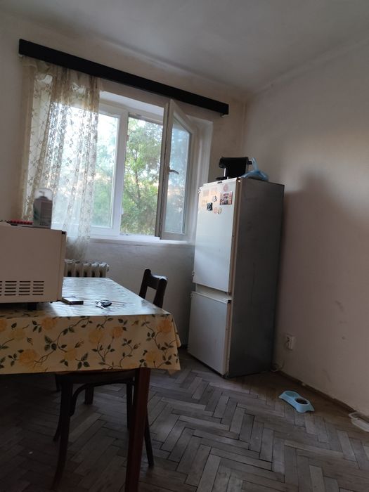 Apartament 3 camere, decomandat, Valea Rosie