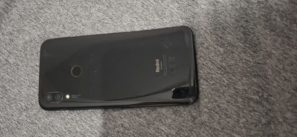 Xiaomi  Redmi 7.
